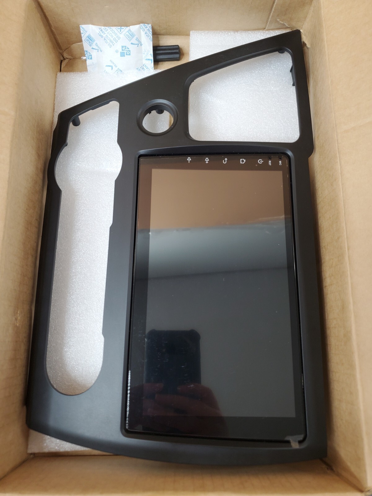 Roinvou 2+64G Android 13 CarPlay Stereo