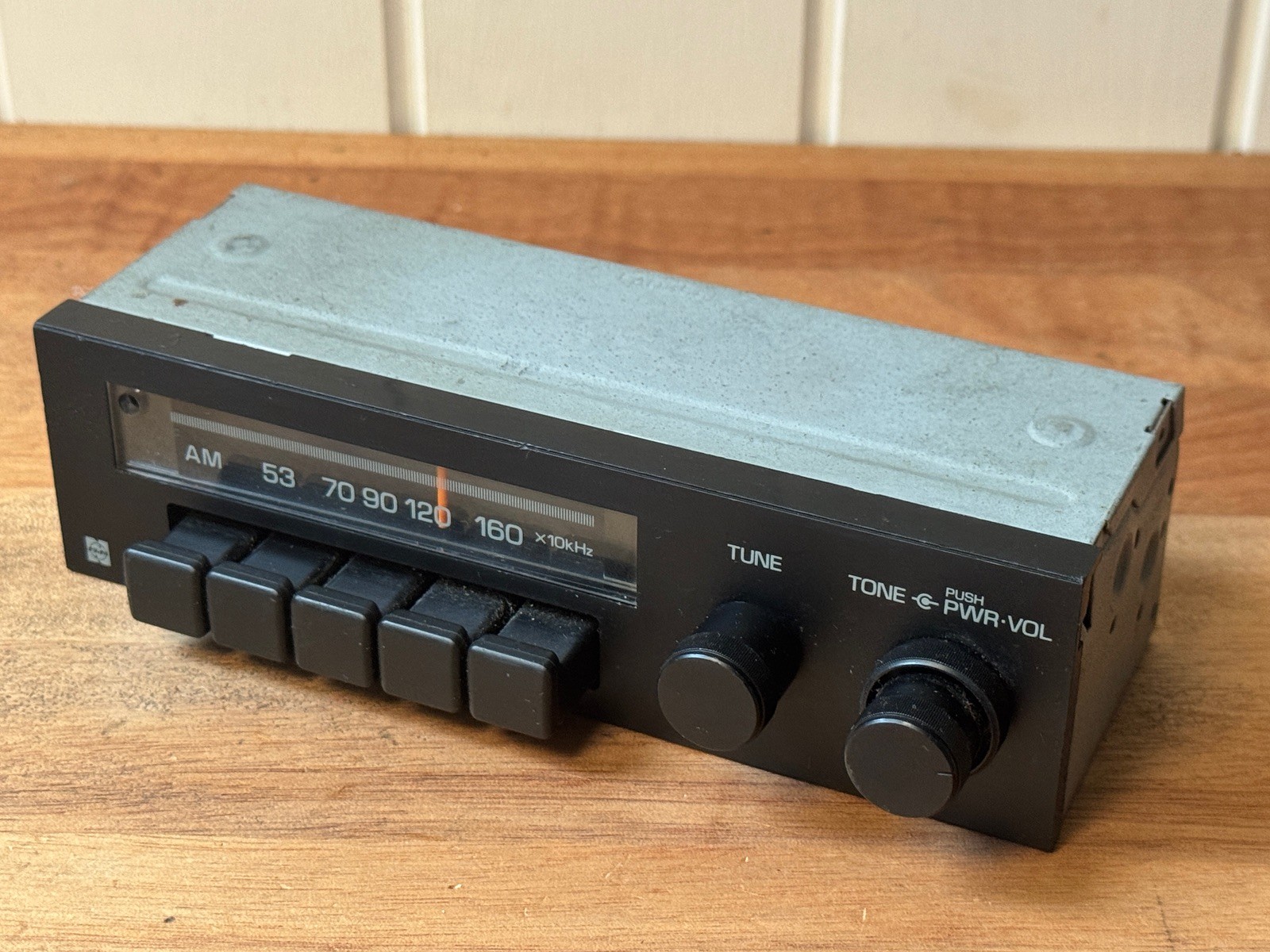 Vintage TOYOTA J-40 Landcruiser MATSUSHITA Japan 86120-16530 Factory Radio