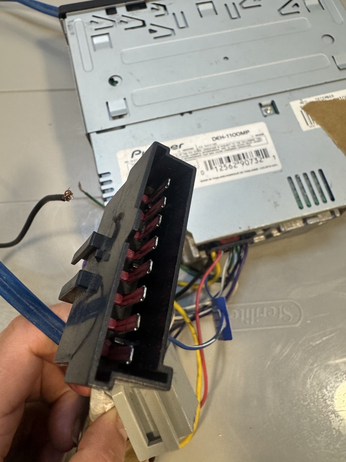 Untested Pioneer DEH-1100 CD Player In Dash Receiver