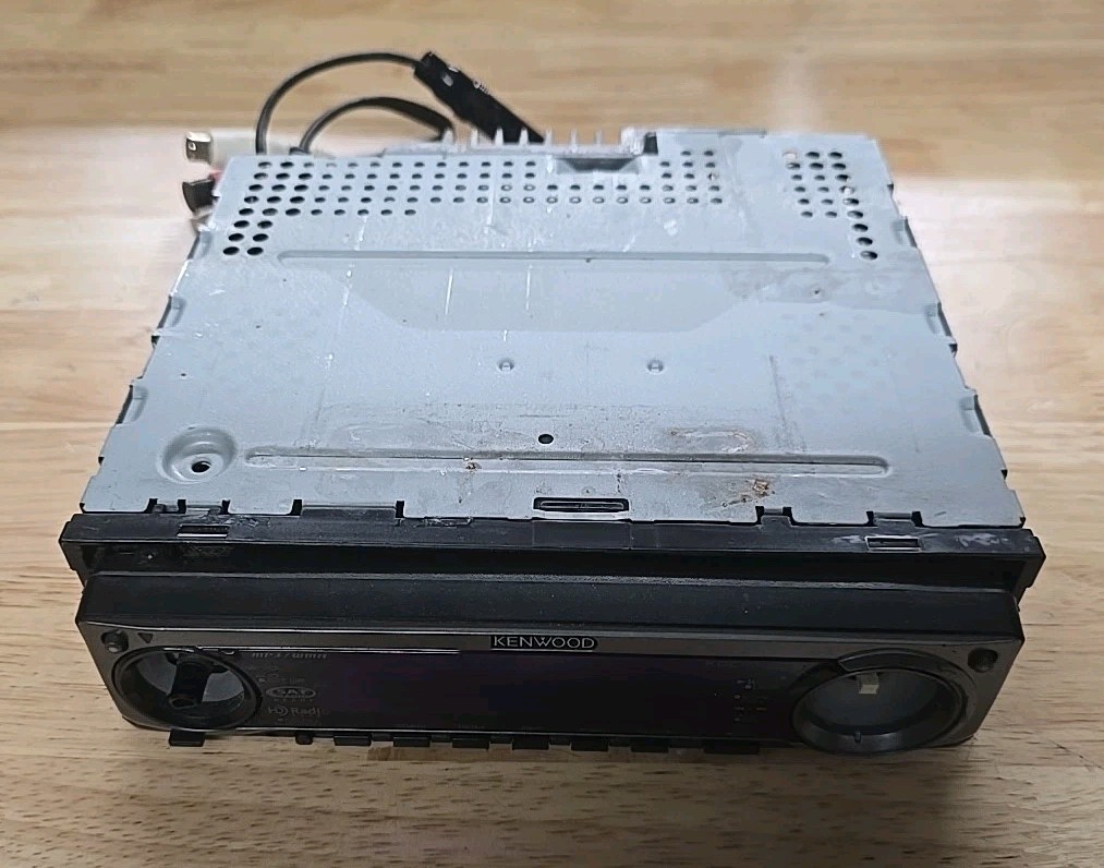 Kenwood KDC-MP335 CD Player AM/FM Stereo