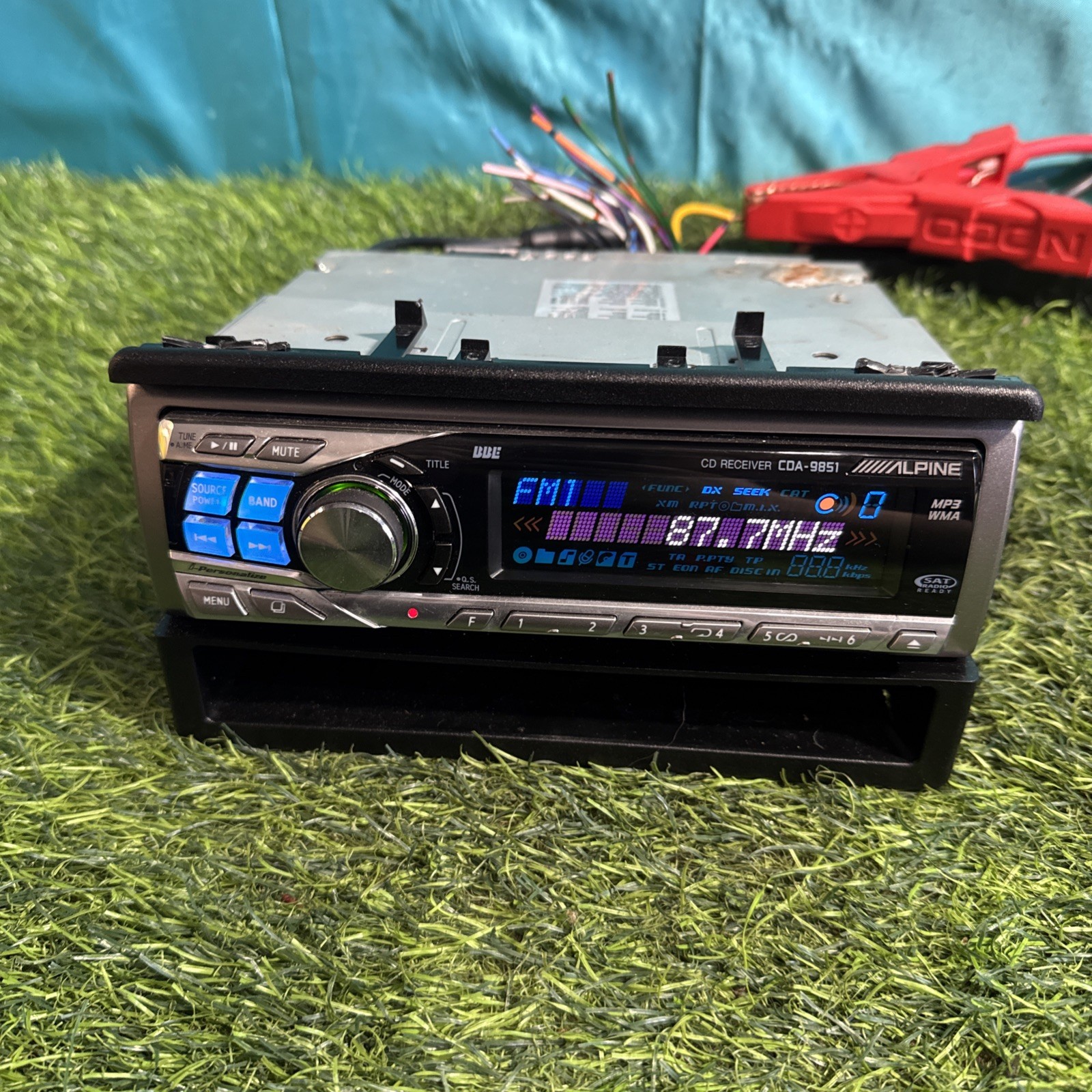 Alpine CDA-9851 CD Player In Dash Receiver Tested
