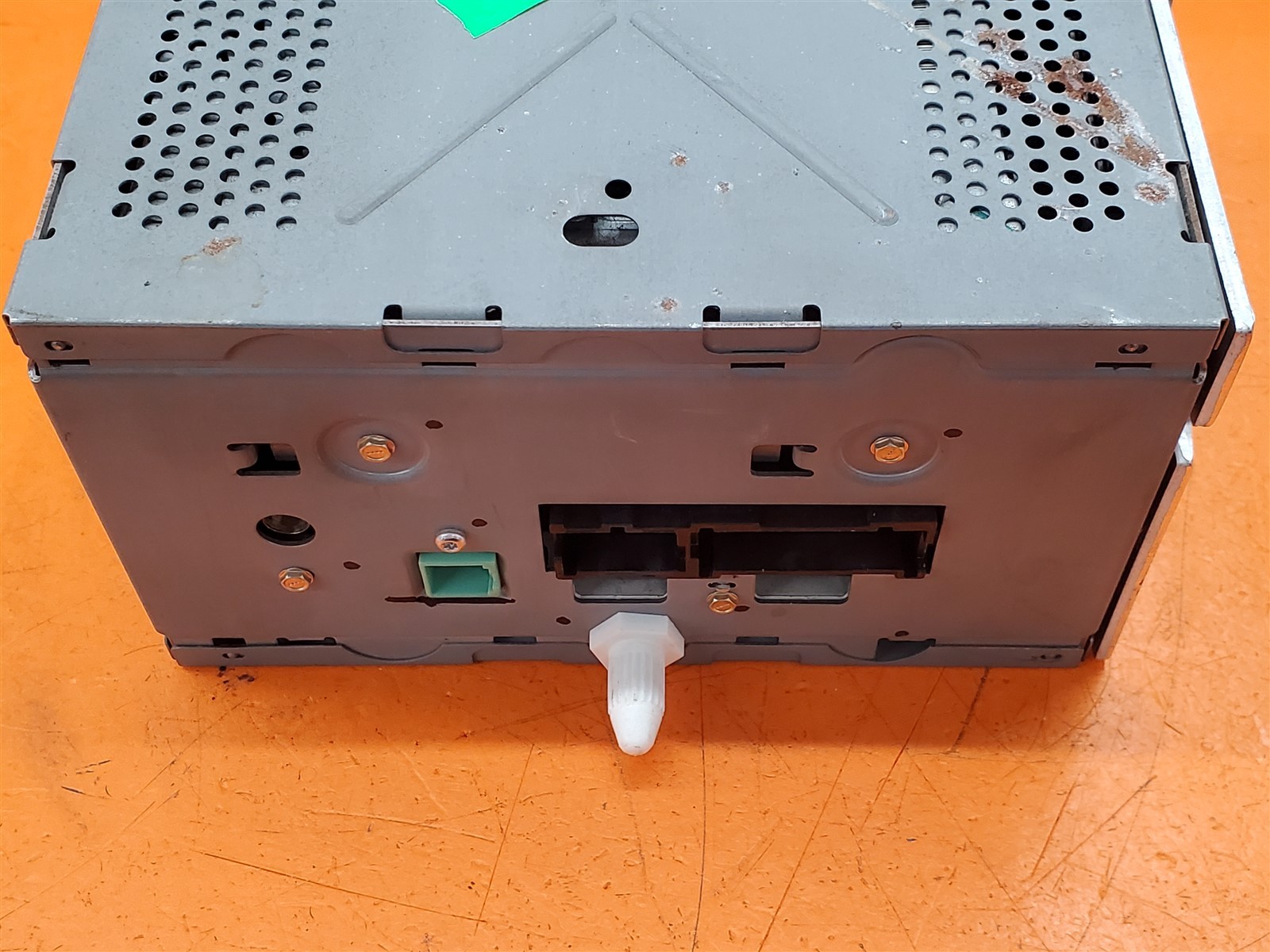 ⭐️⭐️⭐️⭐️⭐️ OEM GM 15800000 ’06 (GMT800 TNR) AM-FM CD Navigation Head Unit