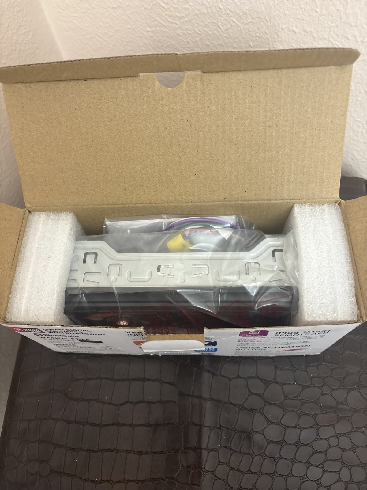 AM/FM Car Stereo Dual XDM17BT, Bluetooth, MP3, 200 W, Voice act. Siri – Google