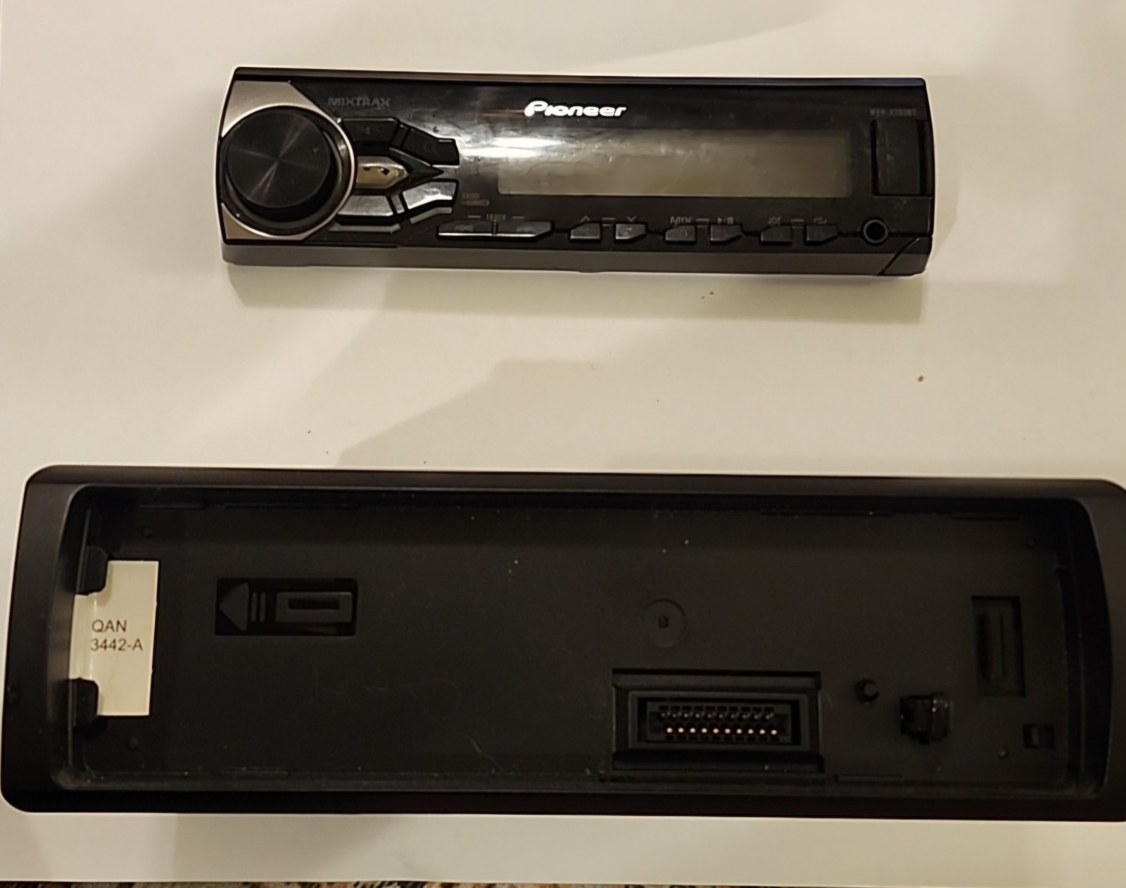 Pioneer MVH-X380BT Digital Media Receiver USB Mixtrax Bluetooth Main Chassis