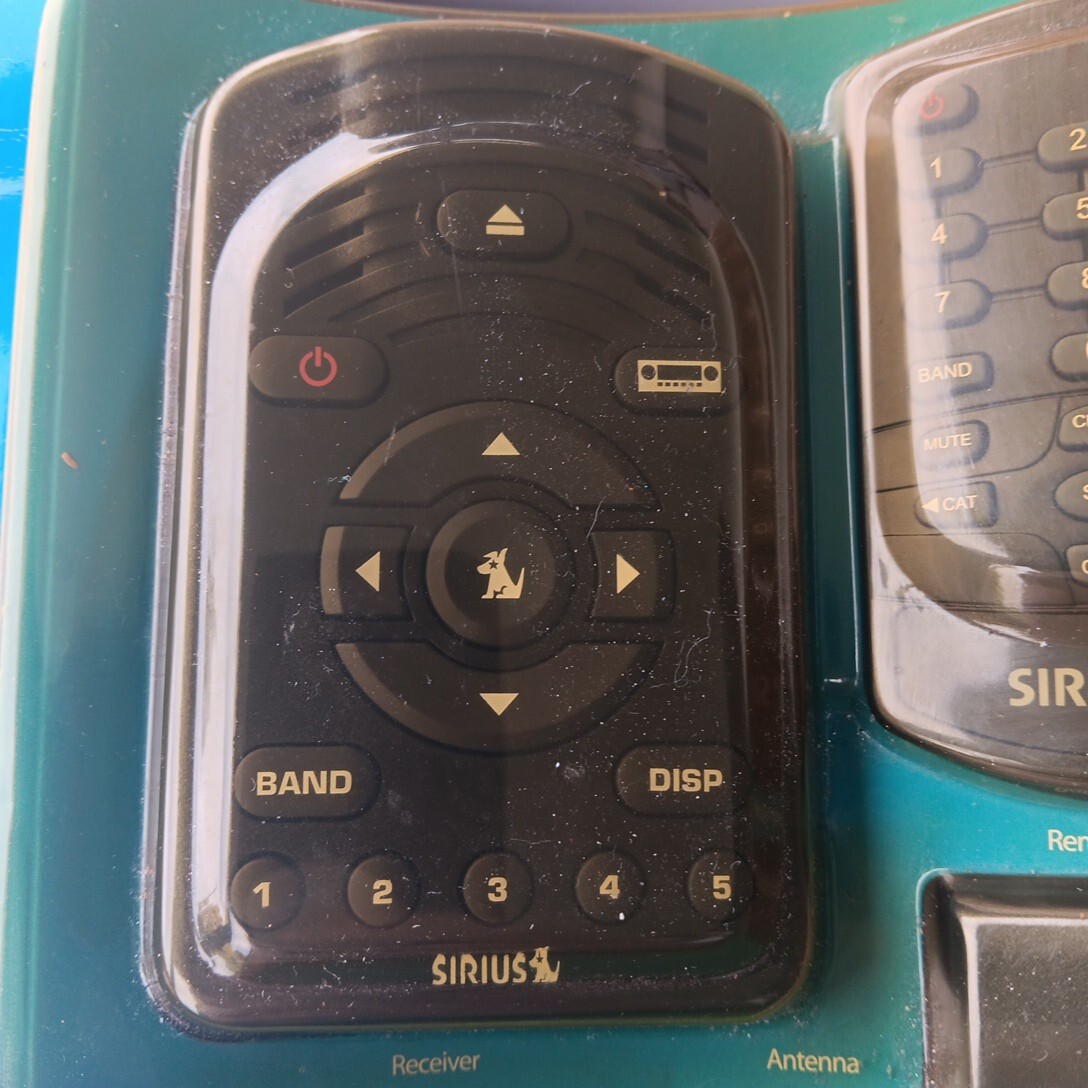 Sirius Satellite Radio Sirius One All-In-One Car Kit with remote NEW OLD STOCK