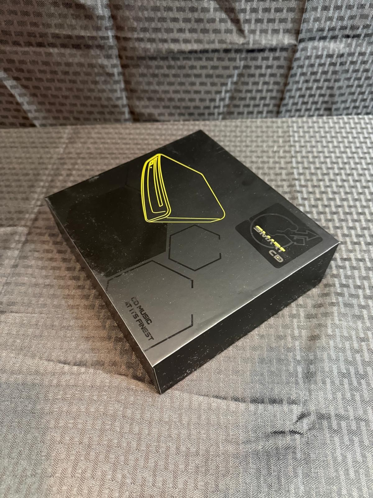 SBCD3 Integrated Universal CD Player for your Car – connects via USB NEW