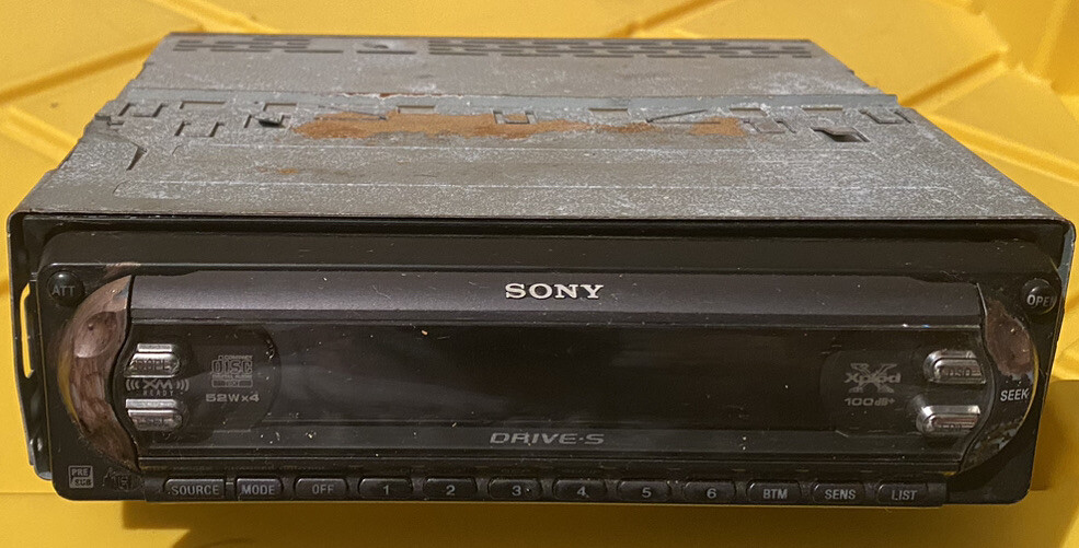 Sony CDX-F5505X FM/AM CD Player Changer Control w/ Xplod Deck Face Plate Used