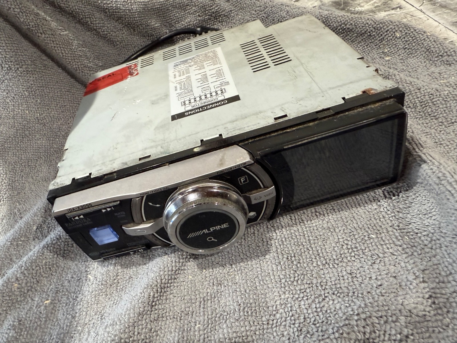 Alpine iDA-X305 CD Player/USB In Dash Receiver