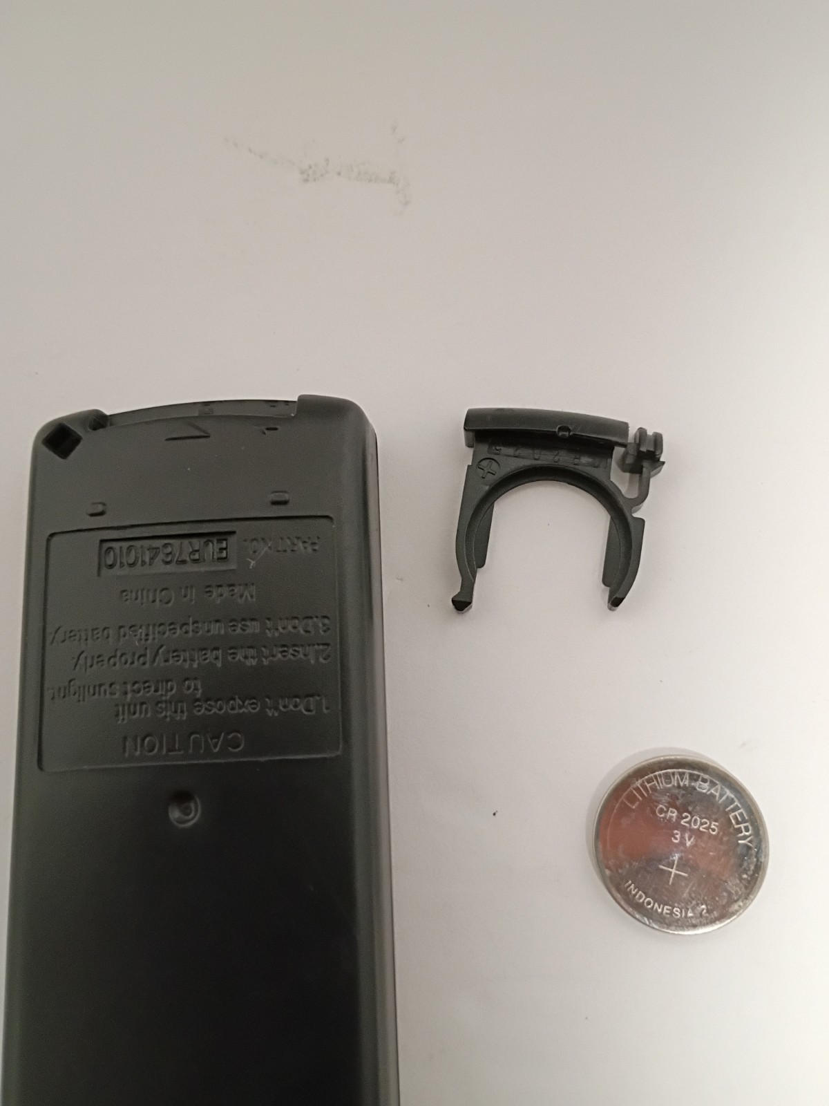 Panasonic Car Audio Remote Stereo Used Untested Old Stock Part No. EUR7641010