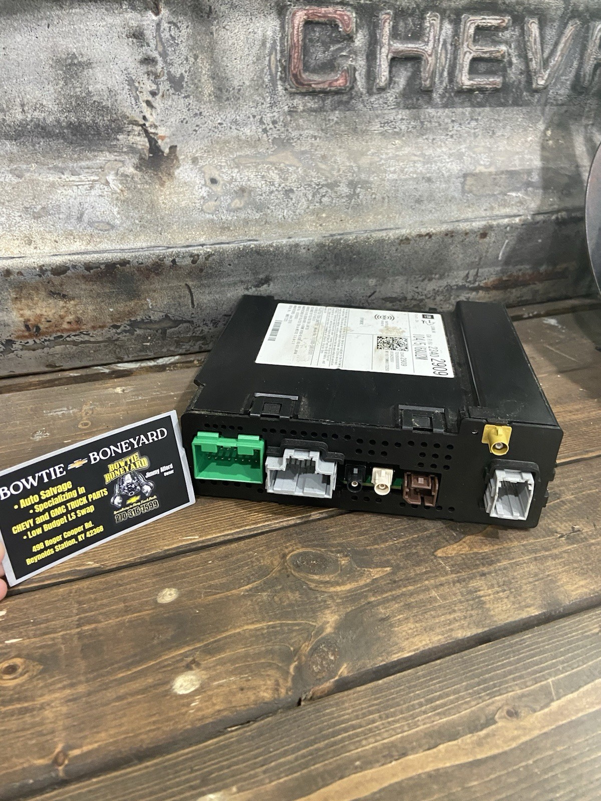 This is a Genuine GM Radio Receiver Assembly Module (GM Part Number: 23402909).