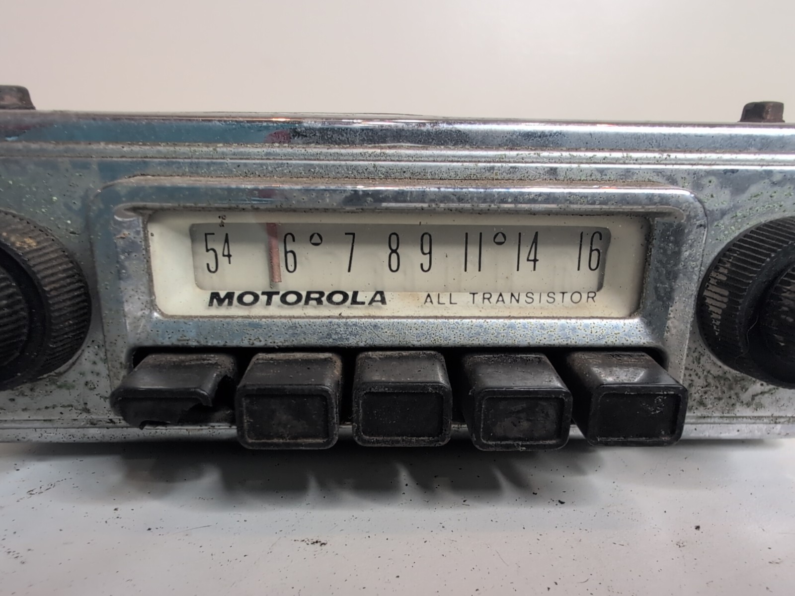 Vintage 1960’s Motorola All Transistor Car Radio Auto 520T