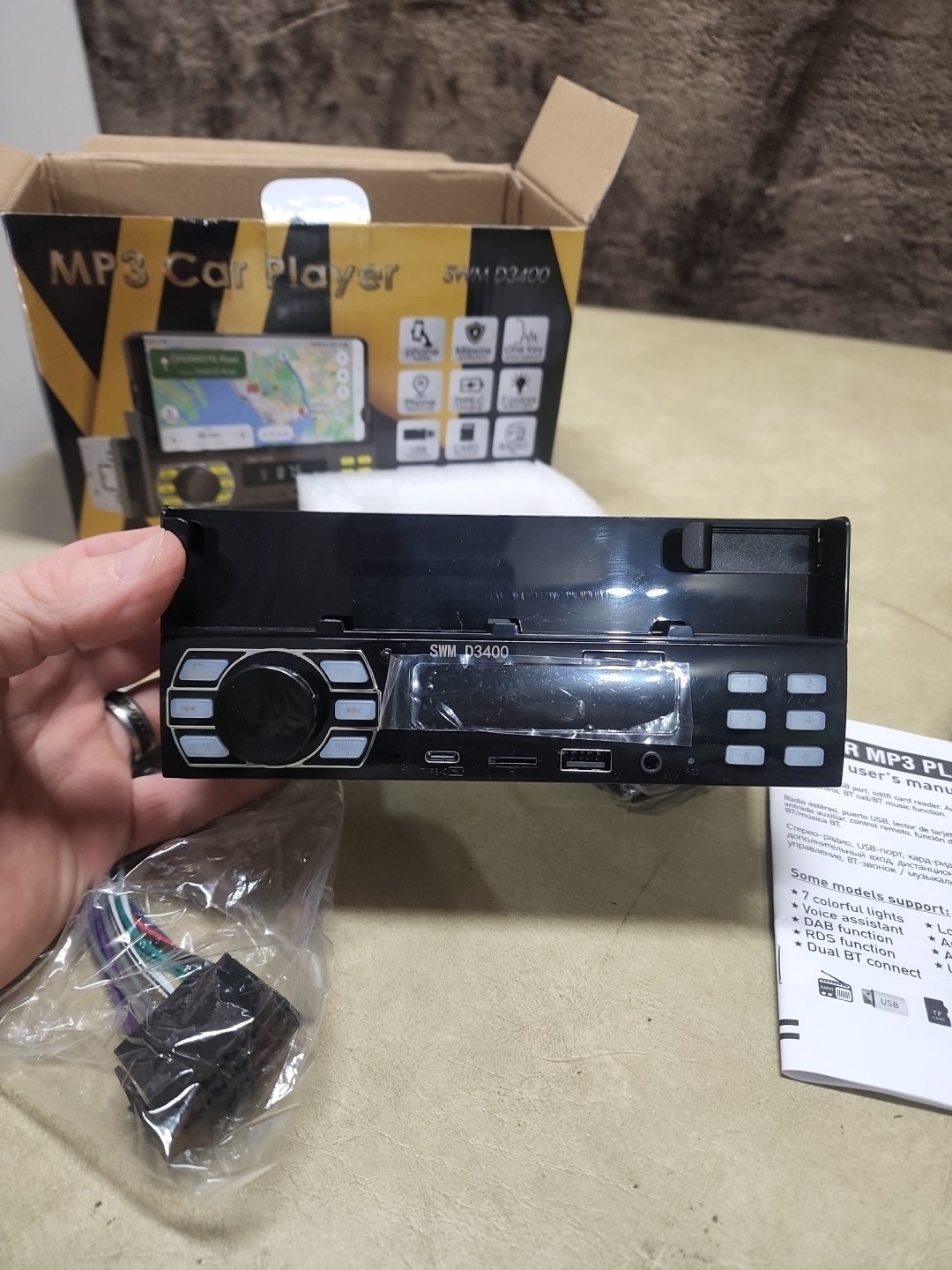 SWM D3400 MP3 Car Player Radio Bluetooth Type-C Charging Phone Holder