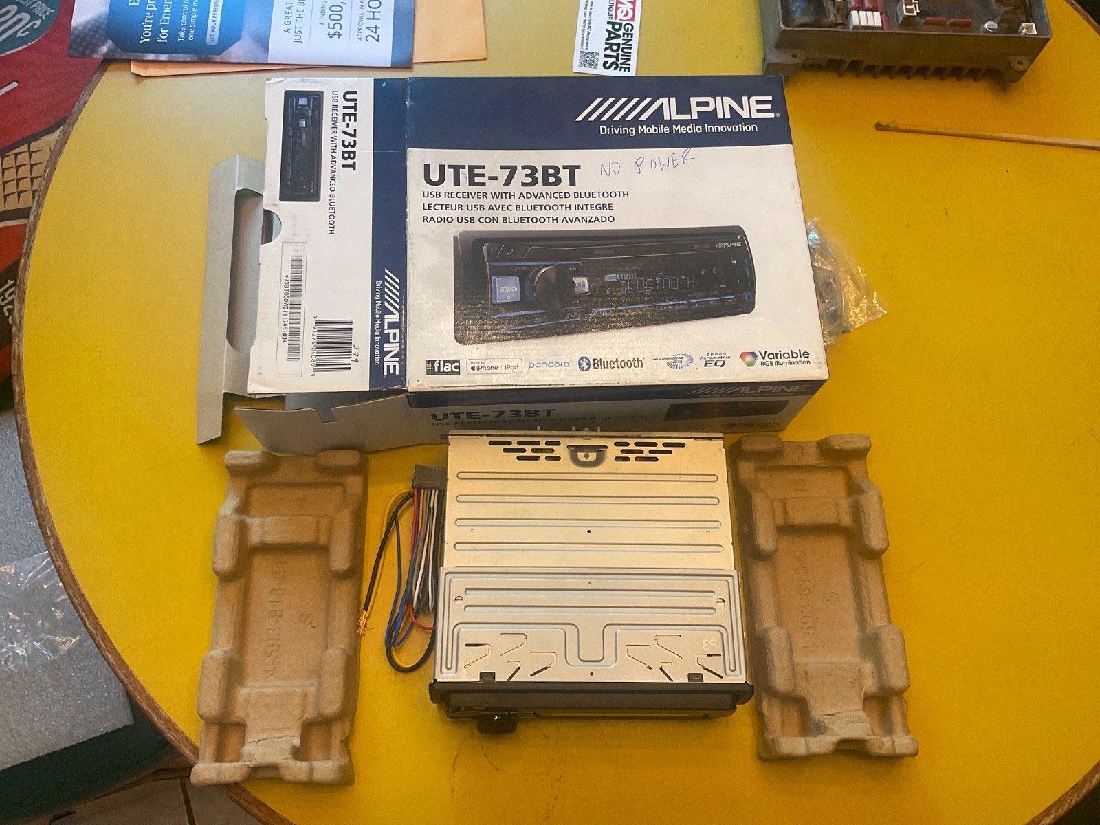 Alpine UTE-73BT Digital Media Receiver for parts or repair