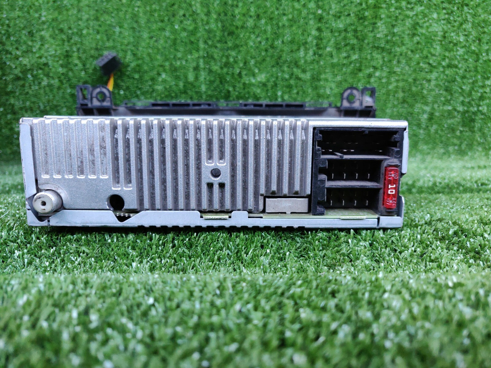 Mercedes Benz Original Car Radio Audio 5 Be9012 A1698200886 Oem Part