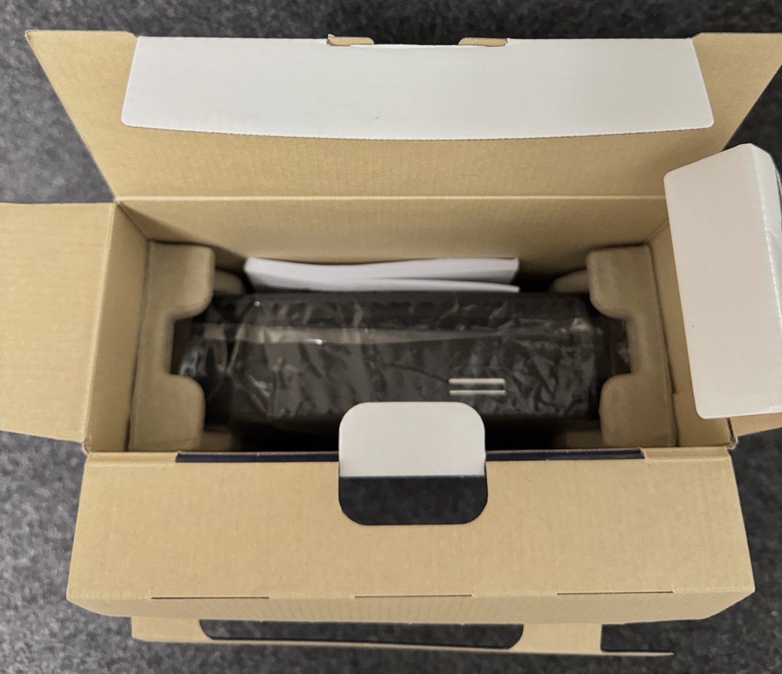 Alpine CDE-175BT NEW/OPEN BOX. EXTREMELY HARD TO FIND (SEE DESCRIPTION)