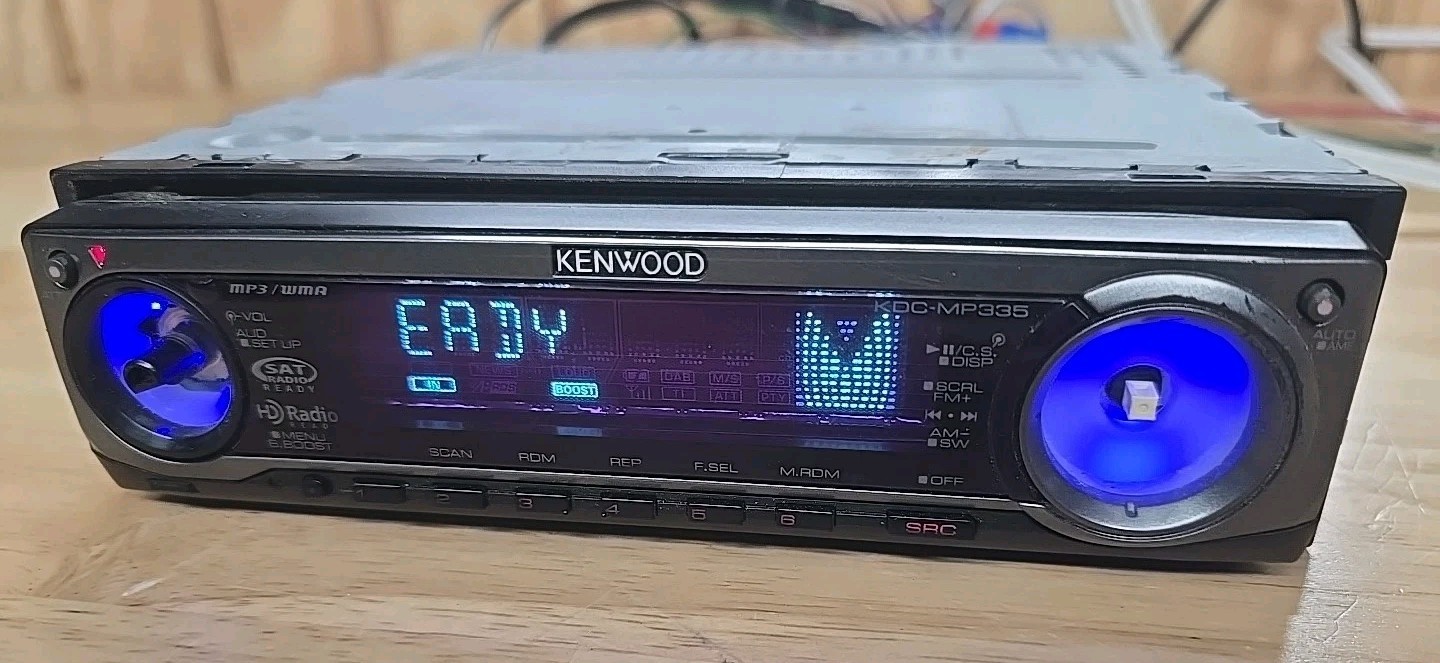 Kenwood KDC-MP335 CD Player AM/FM Stereo