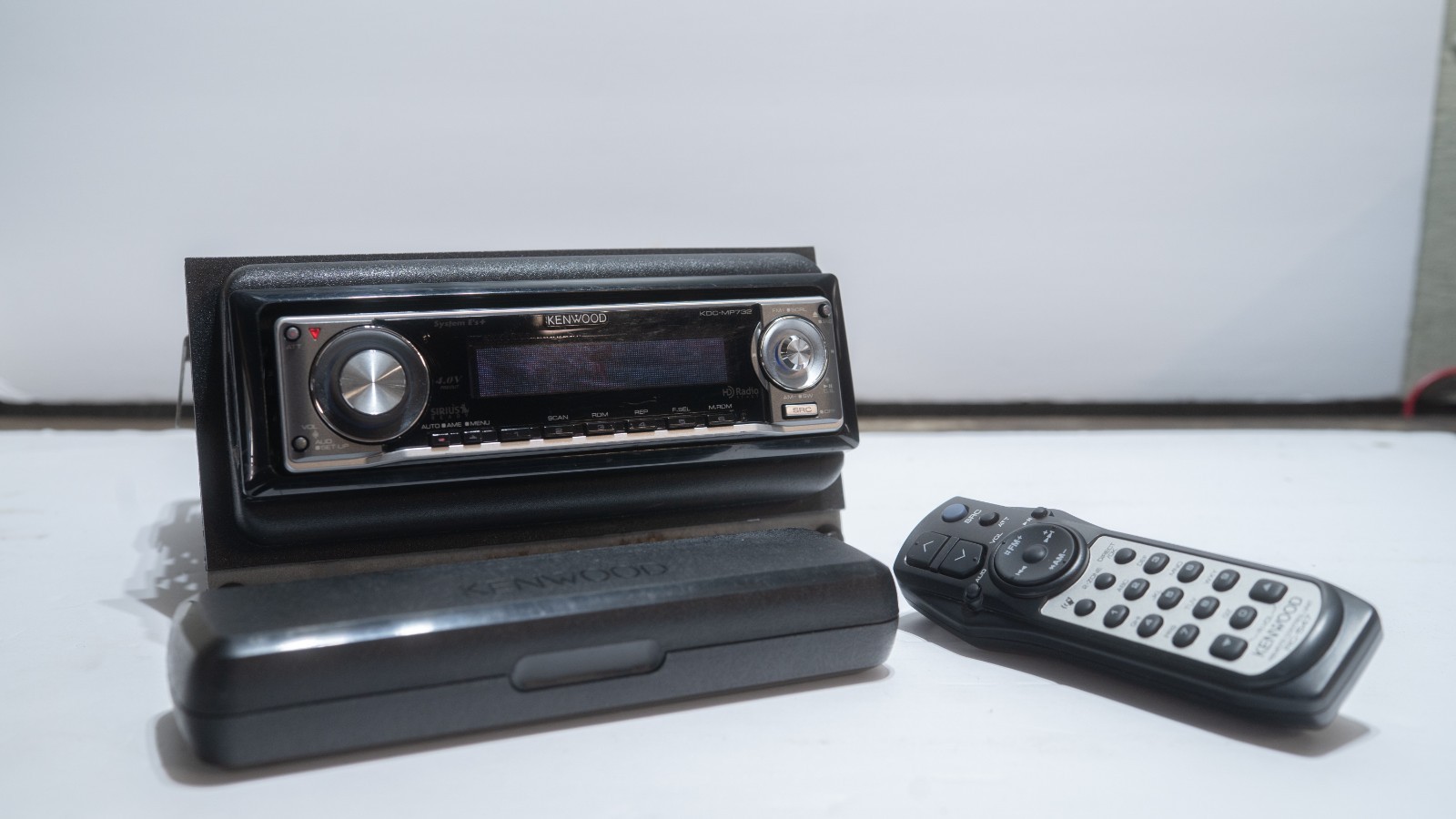 RARE Kenwood KDC-MP732 Car In Dash Unit with Animations, G-Force Meter