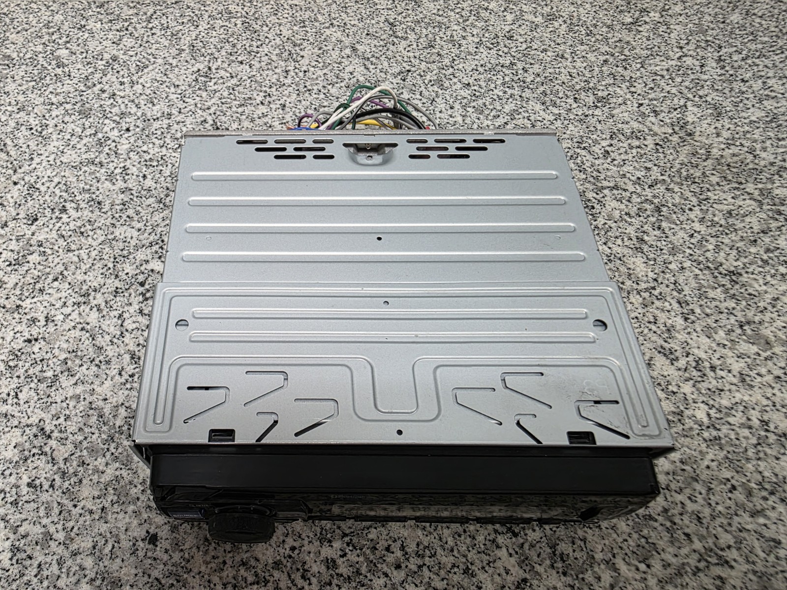 Alpine UTE-73BT Single DIN Car Stereo with Bluetooth