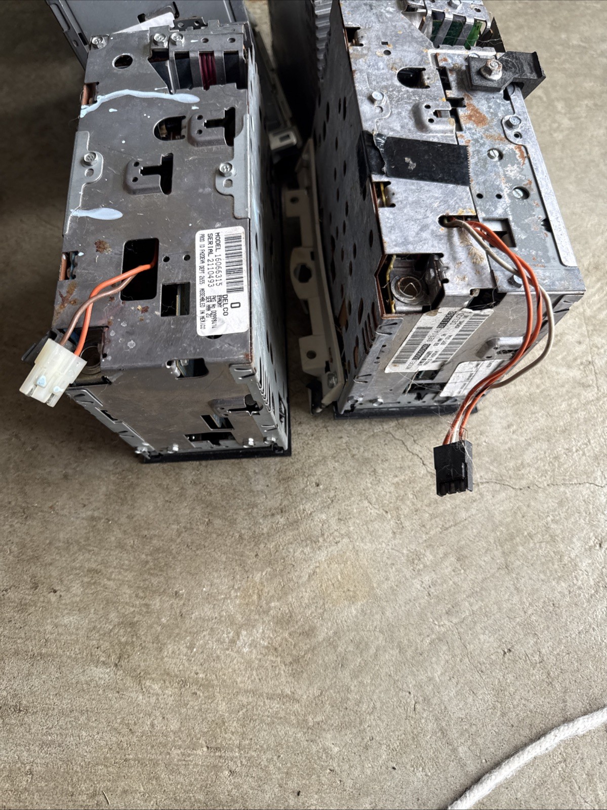 5 Car Stereos 2 Cd Players MP3