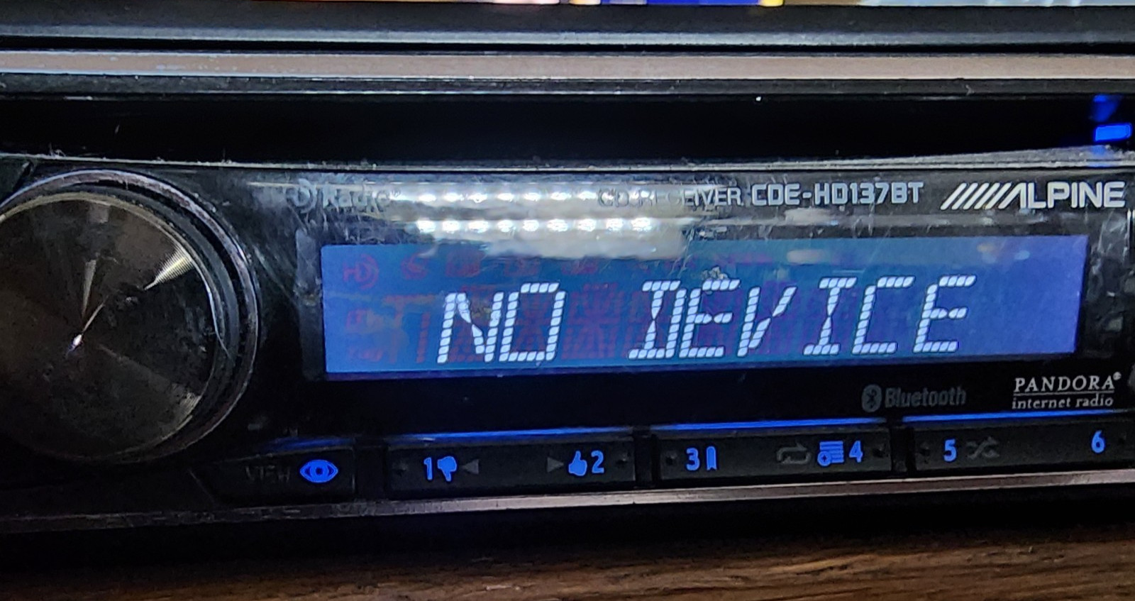 ⭐️Pre-Owned, TESTED⭐️ Alpine BT, CD, AUX, USB-(CDE-HD137BT)