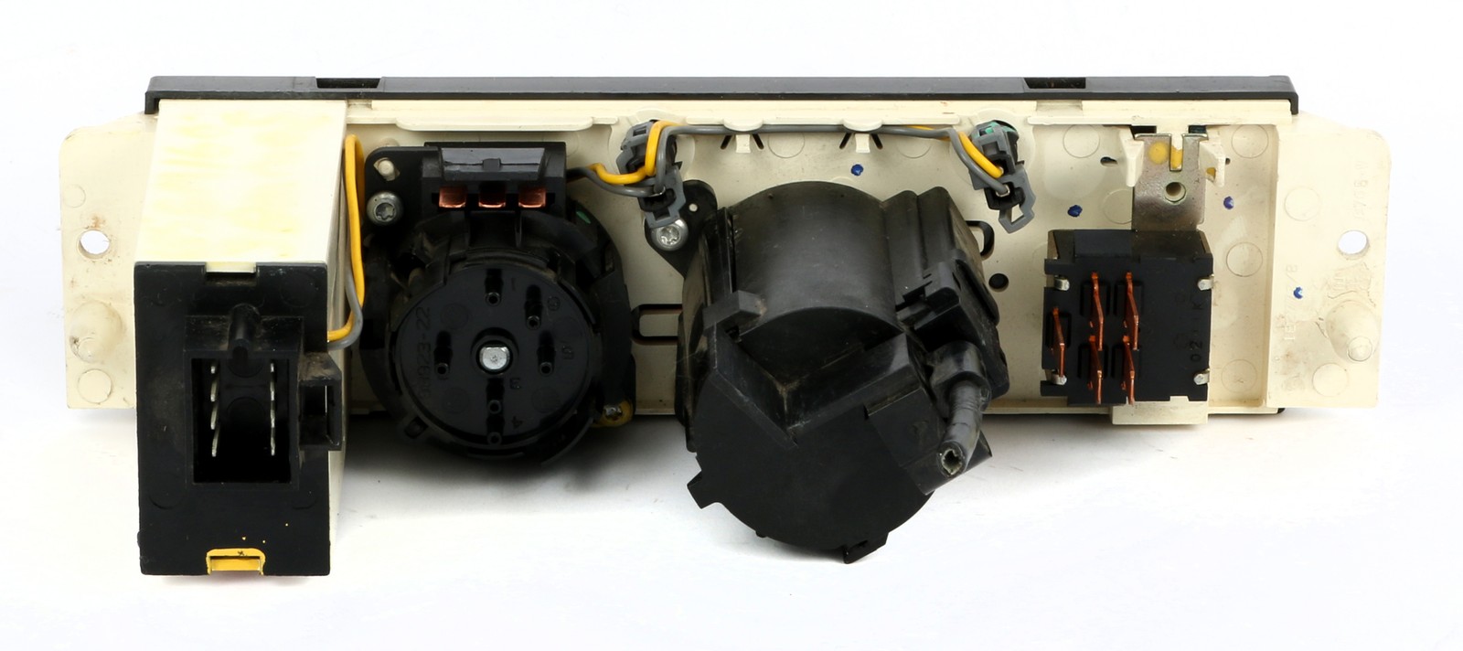2000-02 Chevrolet Cavalier OEM Temperature Control Unit Without Display 12214652