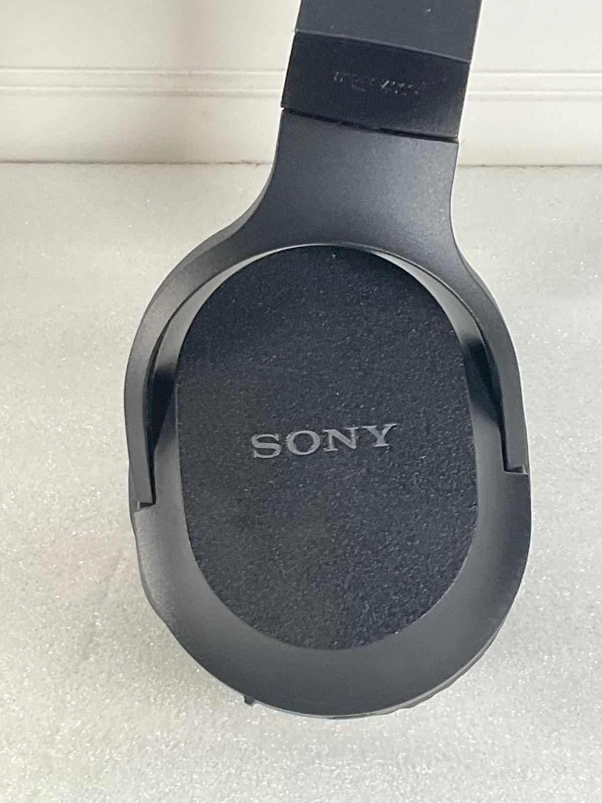 Sony TMR-RF400 Wireless Stereo Headphones RF Transmitter Charging Stand