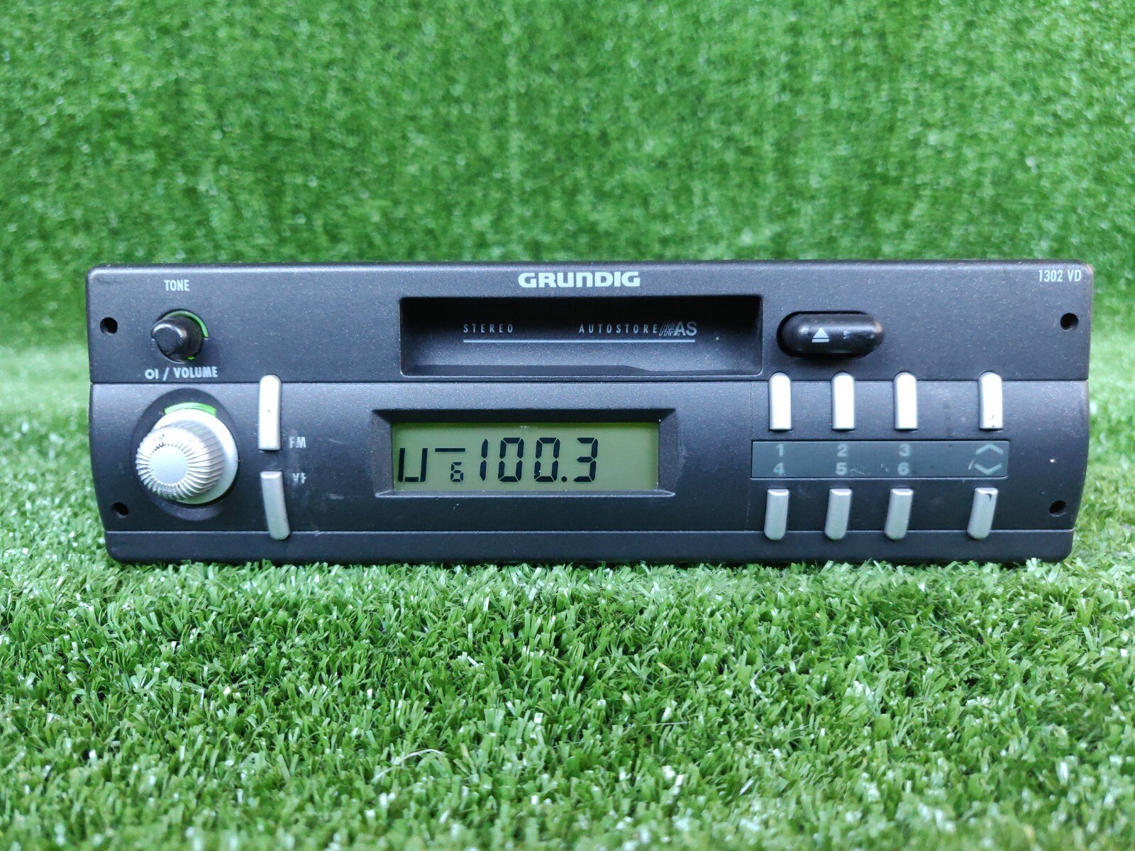 Grundig 1302 Vd 1302vd Oem Genuine Original Car Radio
