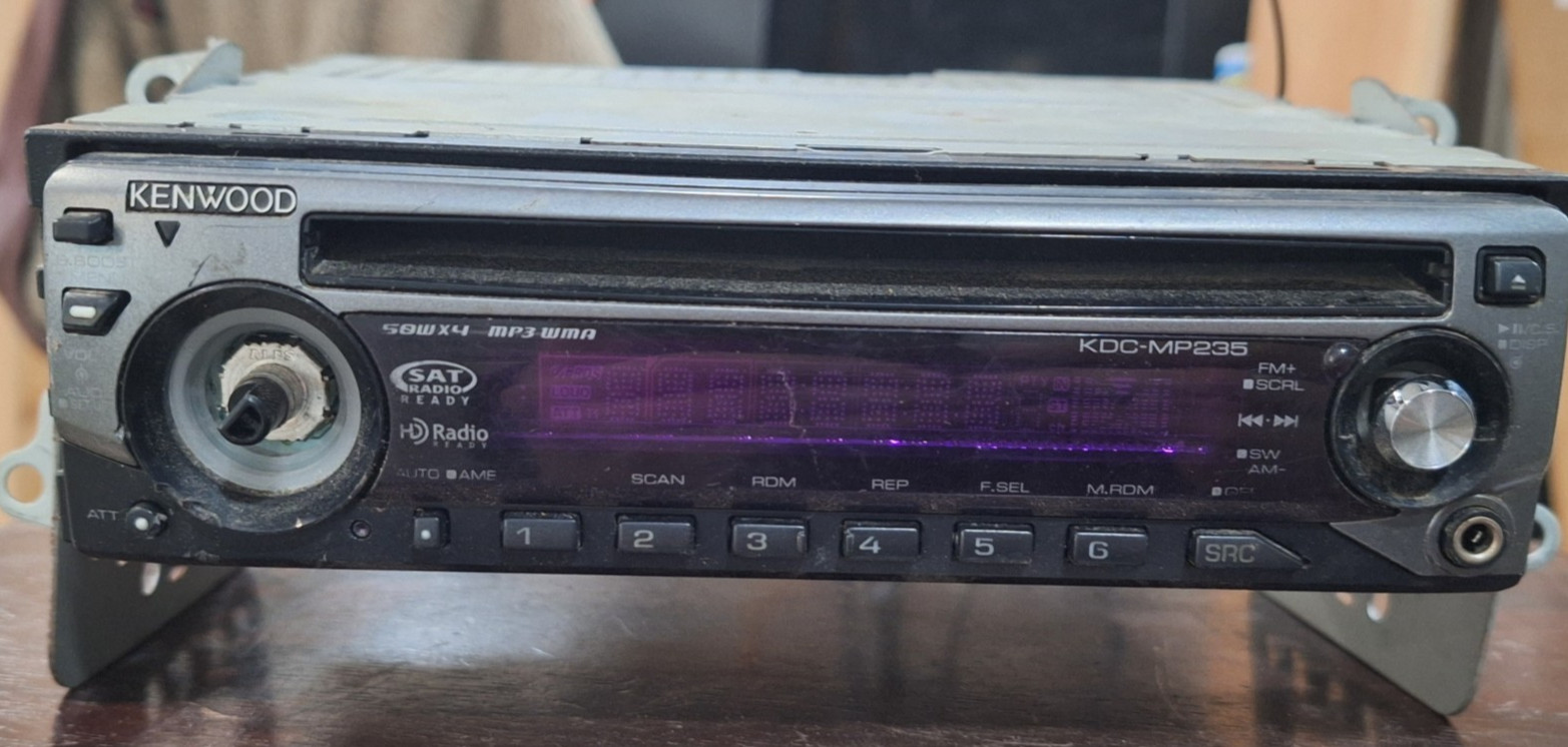 Kenwood KDC-MP235 CD Player In Dash Receiver