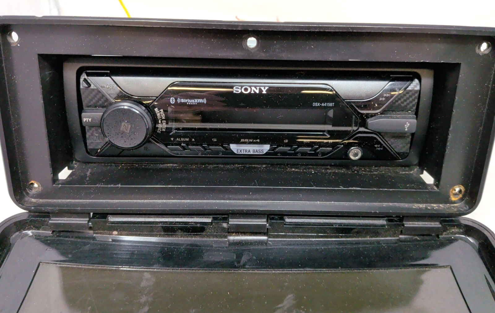 Sony DSX-A415BT Bluetooth Digital Media Player AM FM SAT Radio iPhone USB remote