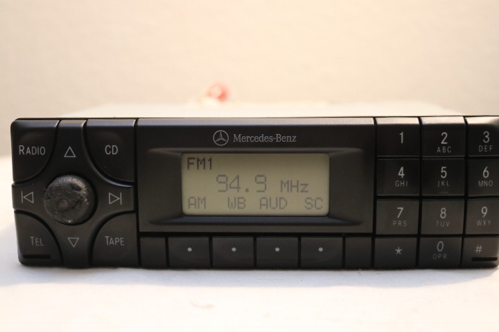 MERCEDES BE6003 CASSETTE STEREO 1999-2003 E320 SLK CLK430 W208 W/code