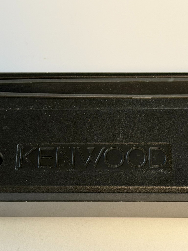 Kenwood Detachable FacePlate Model KDC-205 CD Stereo Car FACEPLATE ONLY untested