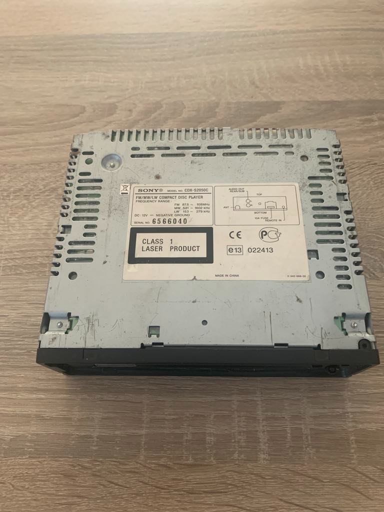 Sony CDX-S2050C