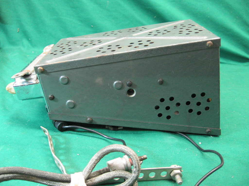 48 -50 ford mopar pontiac nash 54 chevy tk motorola 30937648 model 309 am radio