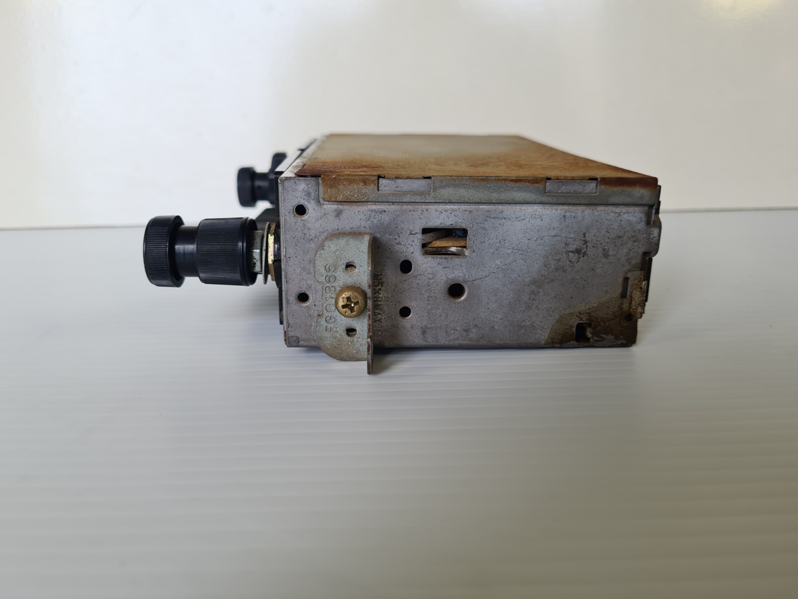 Genuine Hilux Factory Head Unit AM/FM Radio 81-83 For Toyota LN46 RN46 Pickup