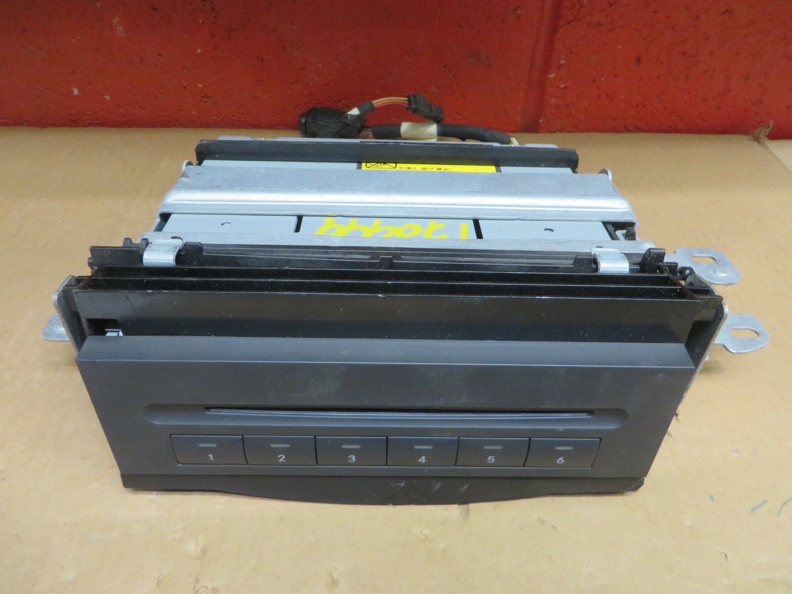 MERCEDES BENZ AUDIO CD FACTORY DASH UNIT OEM # 2118705390 # 2118706189