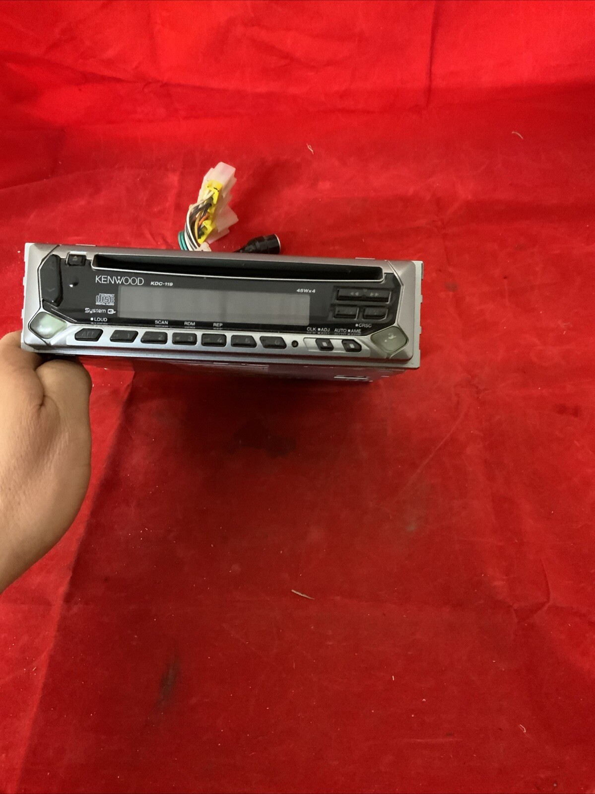 Kenwood CD Receiver KDC-119 180W Max Power CD-R RW With Harness
