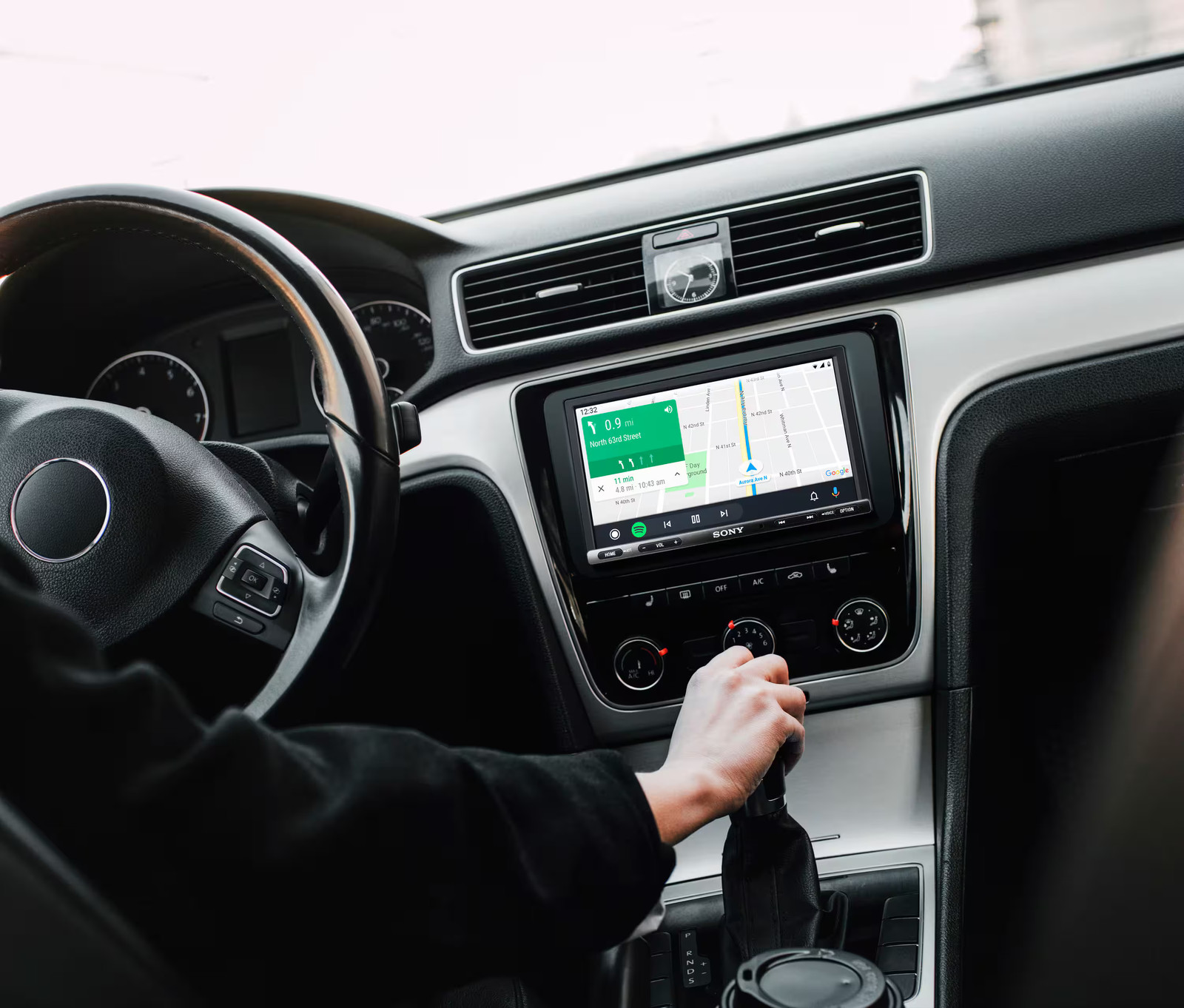Sony – 6.95″ Android Auto and Apple CarPlay Bluetooth Digital Media Receiver …