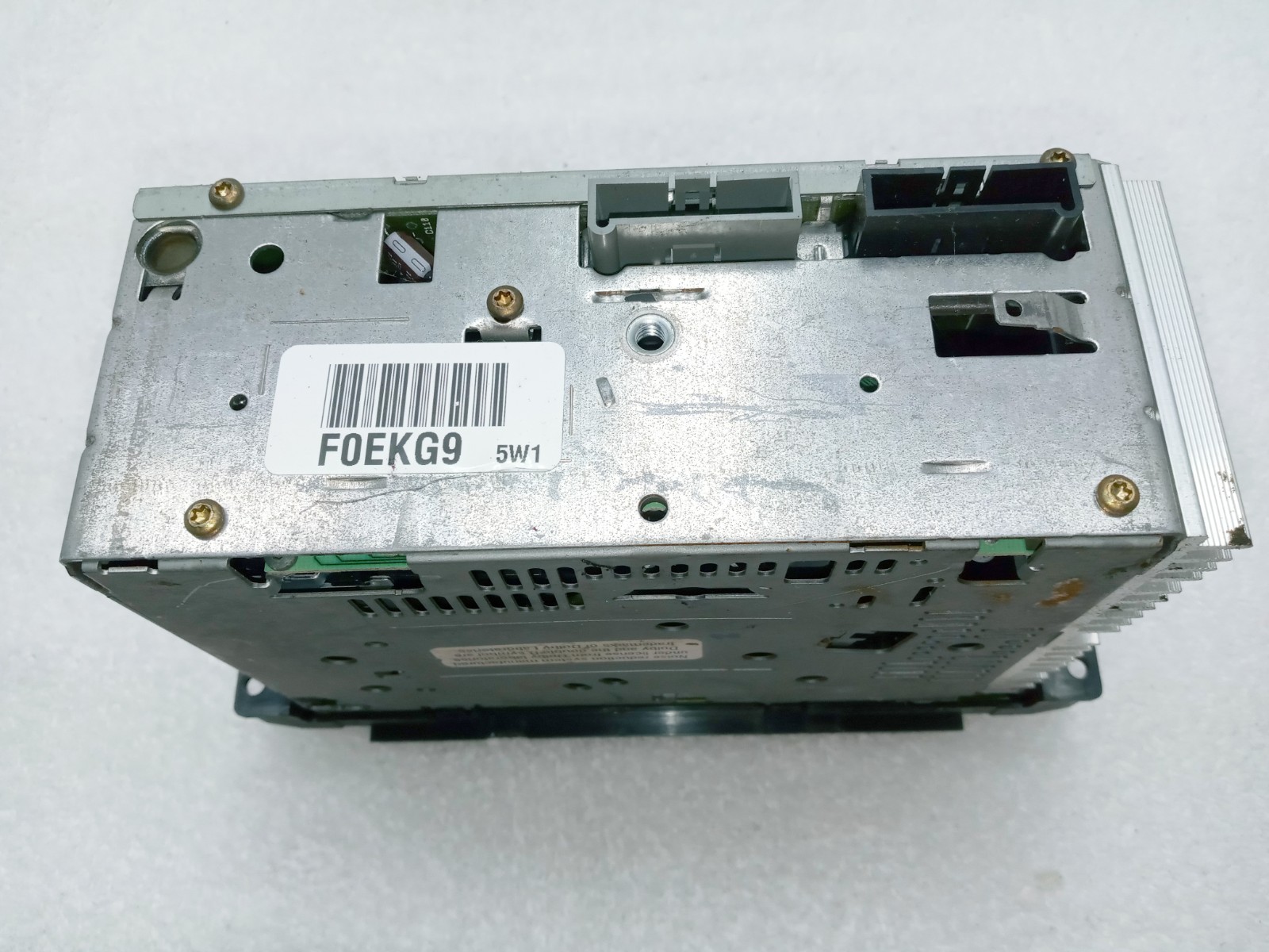 New-Take Out from Dealer AM FM Cassette 1998-02 Dodge Chrysler Jeep P04858583AF