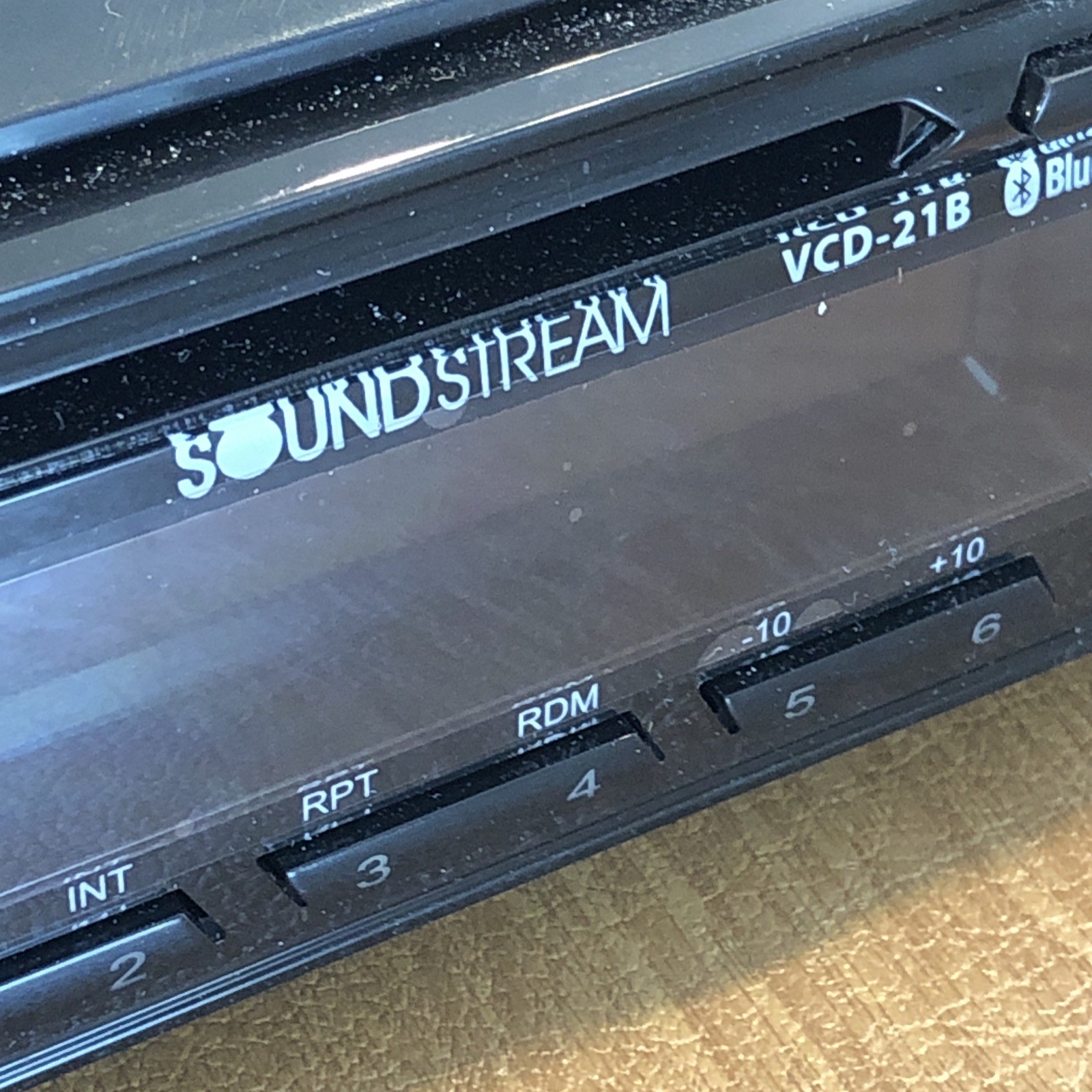 SOUNDSTREAM Single DIN Bluetooth CD Player w/ 32GB USB Playback VCD-21B