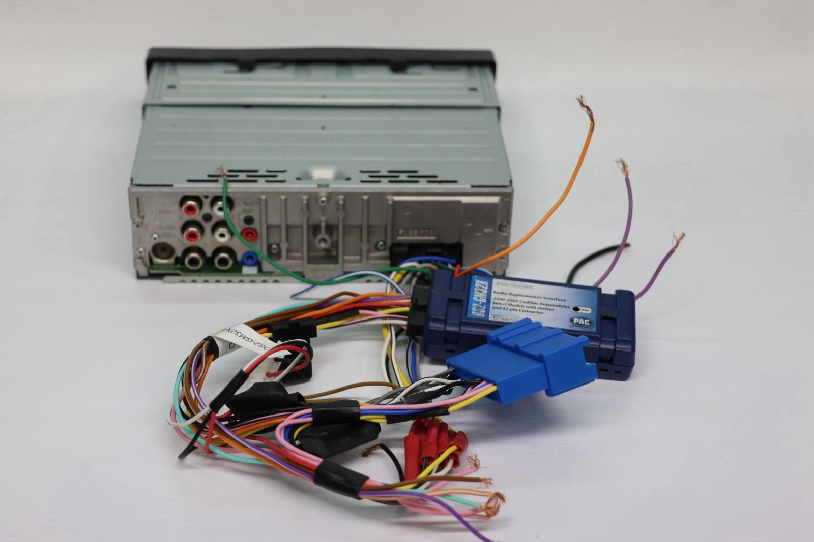 Alpine UTE-73BT Mech-Less Digital Media Receiver Head Unit Single-Din Radio