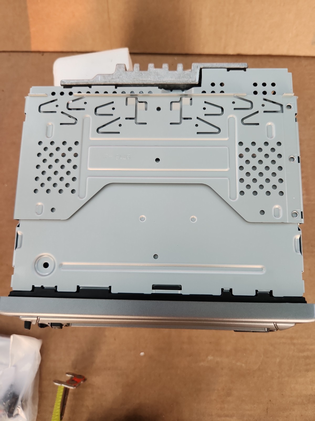 Kenwood KDC-222 Car Stereo Receiver/CD player with mounting sleeve ( New )