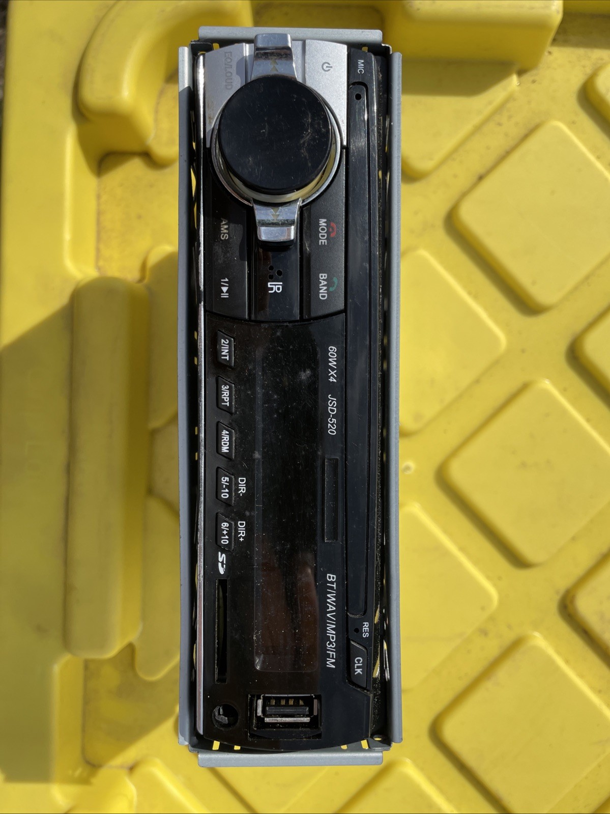 Car Radio BT/WAV/MP3/FM 60W X4 JSD-520 (Not Tested)