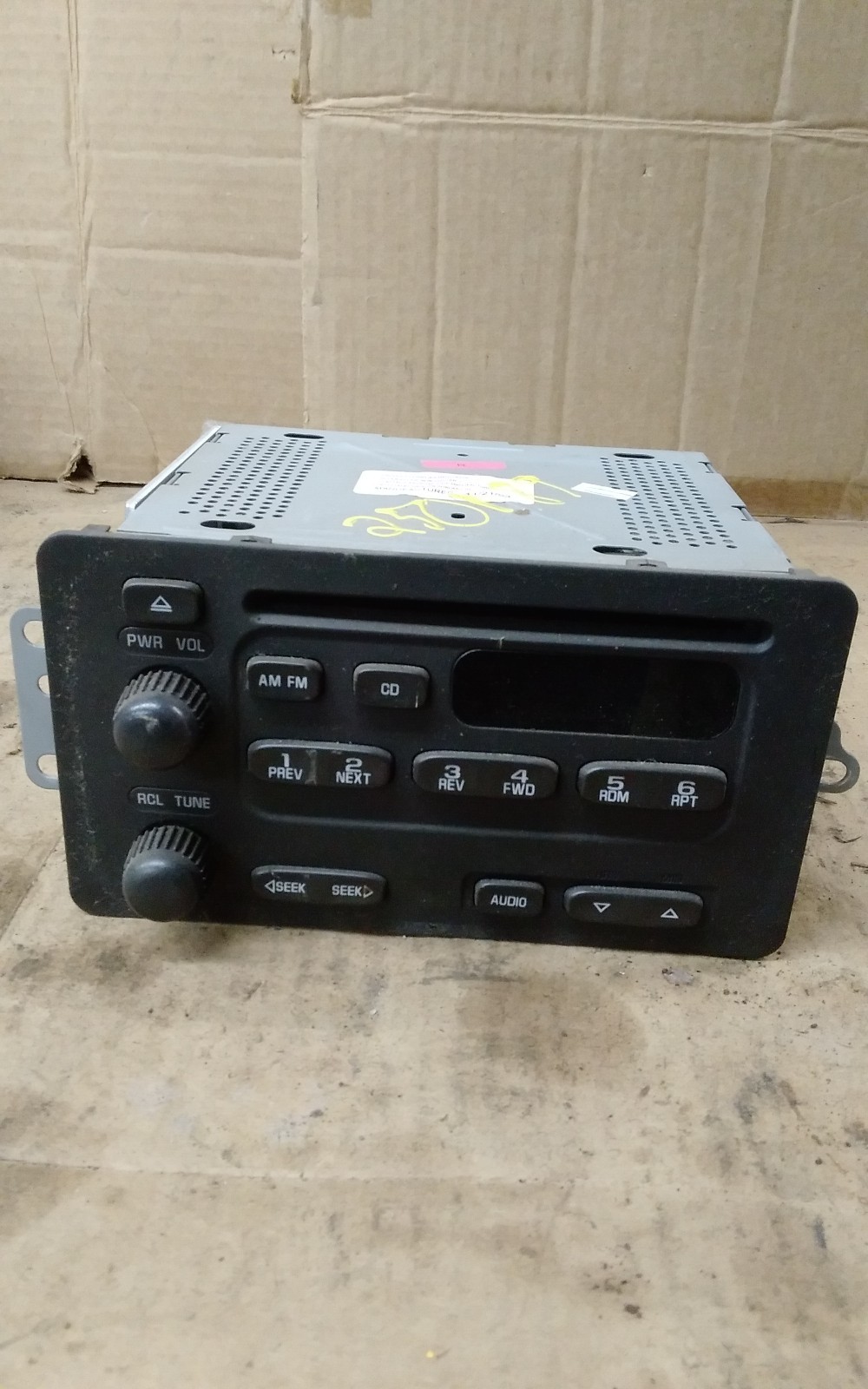 2003 2004 CHEVY CAVALIER AM MONO FM STEREO CD PLAYER RADIO AUDIO