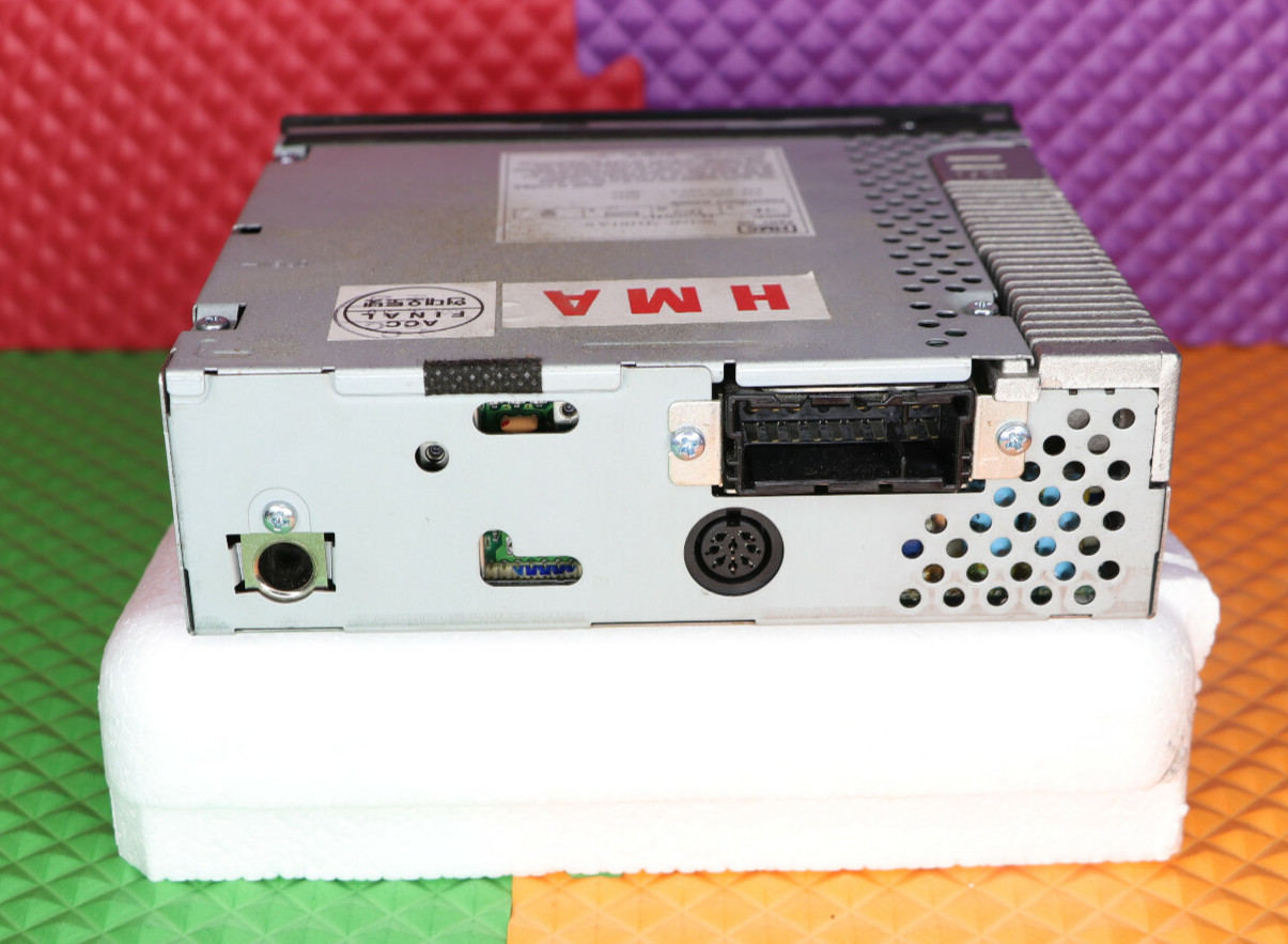 Hyundai Factory CD FM/AM Radio Part No. 96160-2D101AX H-260JU
