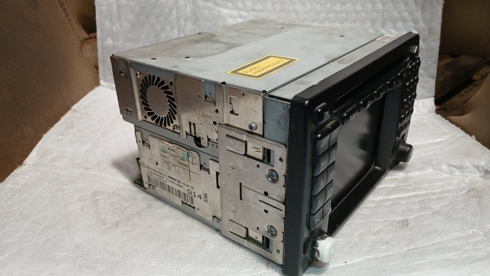 Mercedes W163 ML COMAND 2.0 Navigation Radio A1638203689 Bosch 7612001722 DEFECT