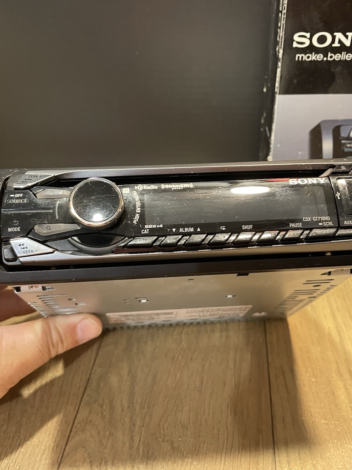 SONY CDX-GT710HD FM/AM CD CAR STEREO USB AUX In Detachable Face With Box/ Remote