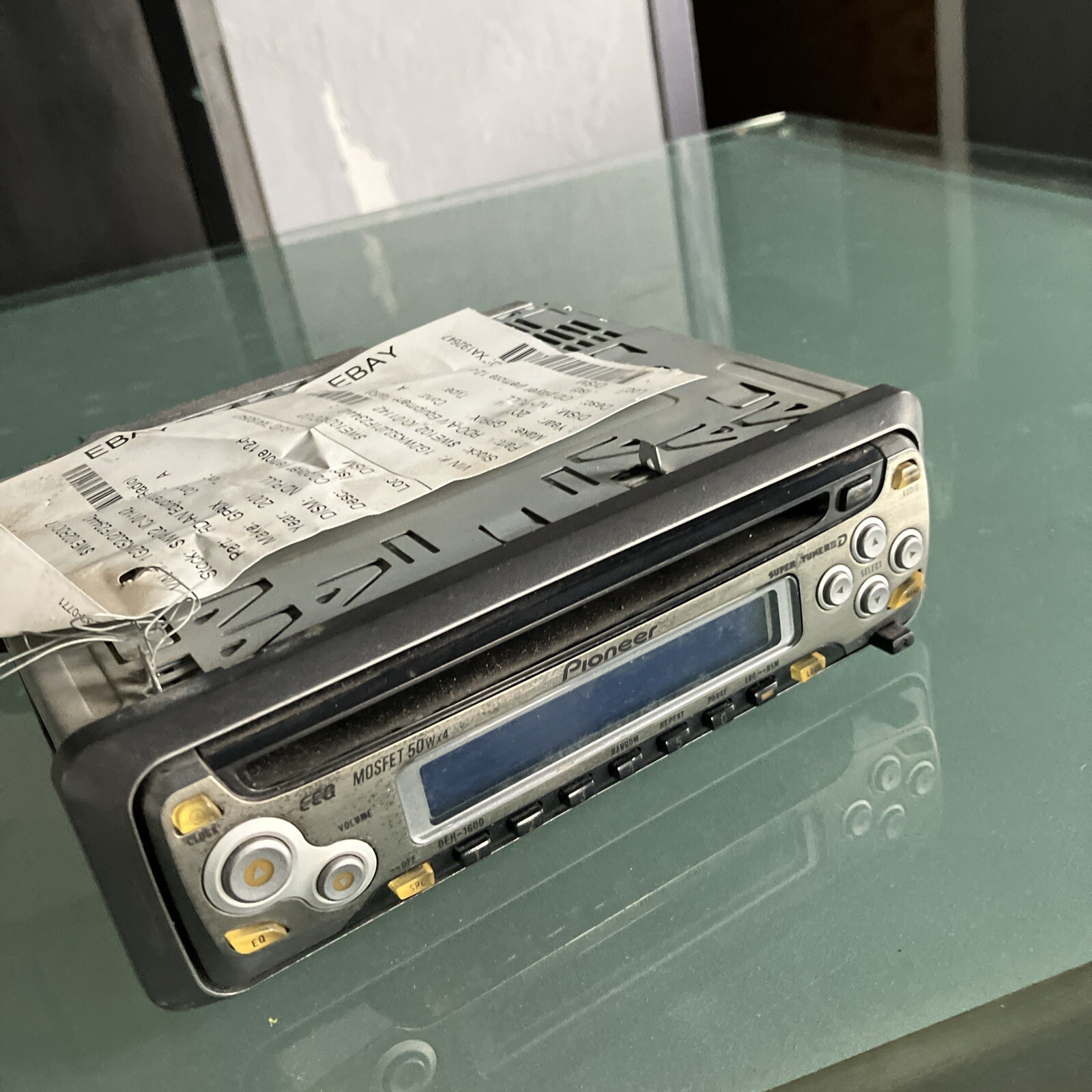Pioneer DEH-1600 CD Player In Dash Receiver