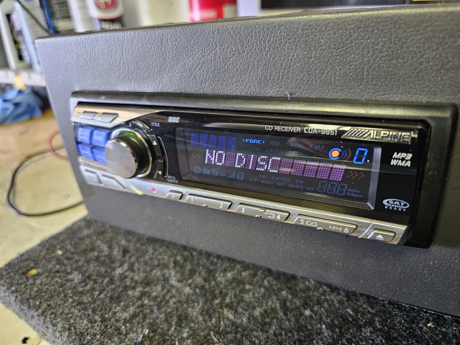 Alpine CDA-9851 CD/MP3/WMA Car Stereo Head Unit – Tested Working – Detachable…