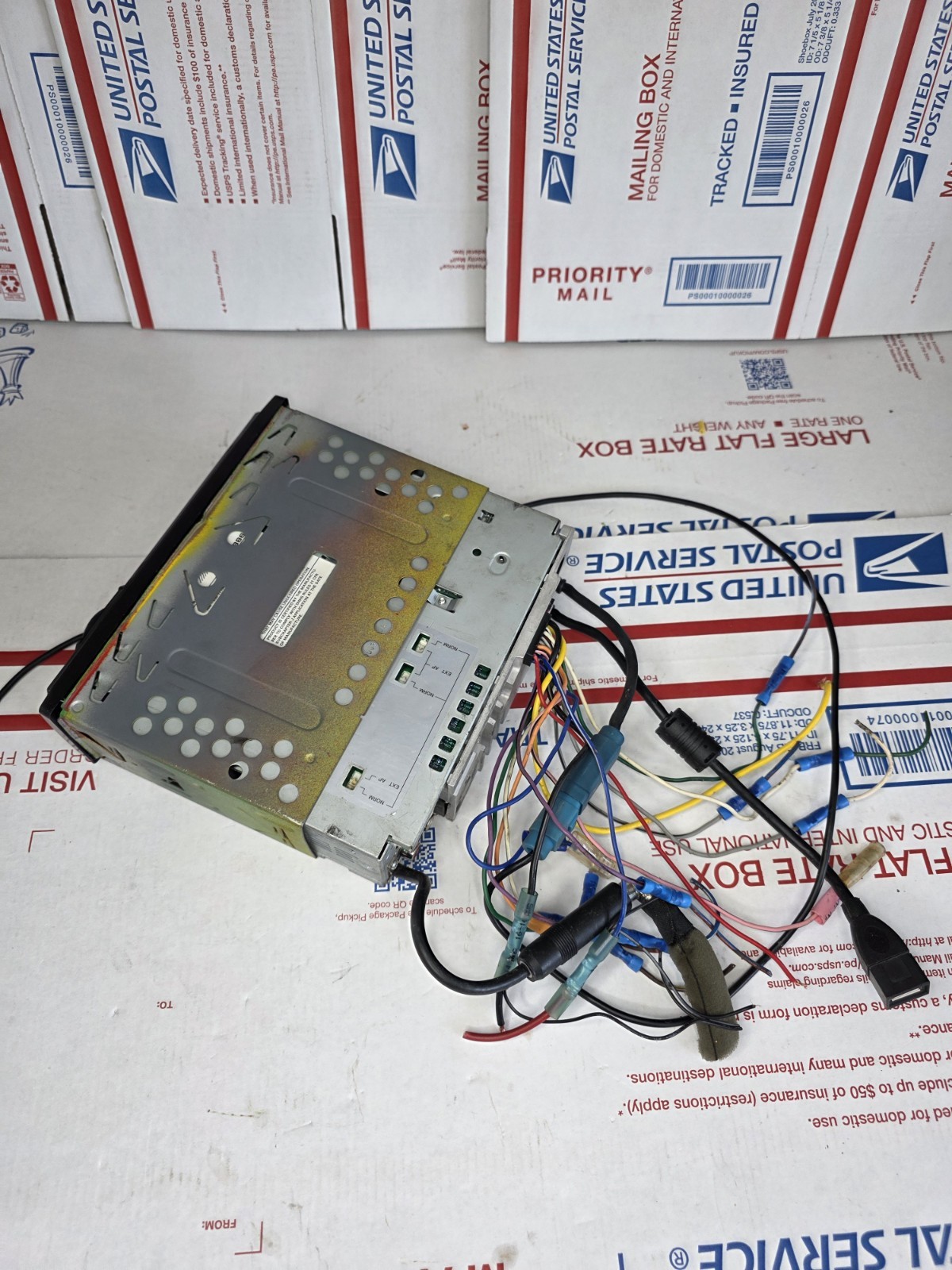 Alpine Car Receiver CDA-9886 CD Player USB Used With Wiring