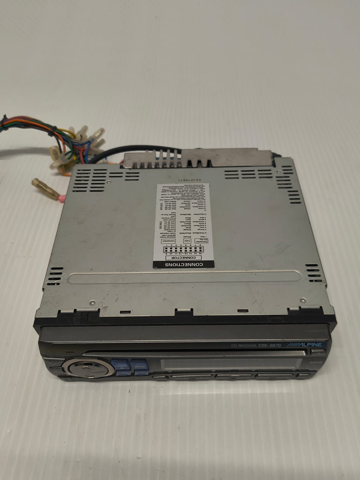 Alpine CDE-9870 CD MP3 Player AM/FM Receiver 16WATTS RMS PER CHANNEL